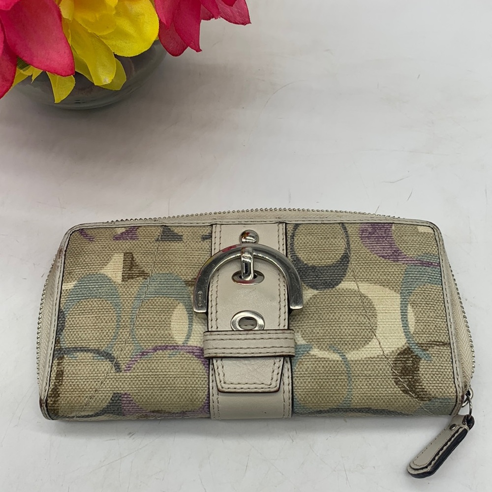Coach logo Wallet cream tan